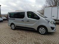 Gebraucht Opel Vivaro 145 PS (106 kW) 2019 Silber Van / Kleinbus