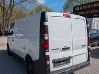 Second-hand Renault Trafic 90 CP (66 kW) 2016 Alb Monovolum