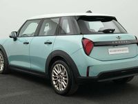 Gebraucht Mini Cooper Favoured 156 PS (114 kW) 2024 Grün Kleinwagen