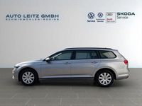 Gebraucht VW Passat 150 PS (110 kW) 2022 Silber Kombi