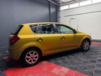 Gebraucht Kia Ceed 109 PS (80 kW) 2009 Gelb Kleinwagen