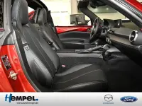 Neu Mazda MX5 Exclusive-Line 132 PS (97 kW) 2026 Rot Cabrio