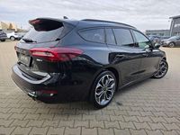 Gebraucht Ford Focus ST-Line X 155 PS (114 kW) 2022 Schwarz Kombi