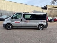 Gebraucht Opel Vivaro 114 PS (83 kW) 2010 Silber Van / Kleinbus