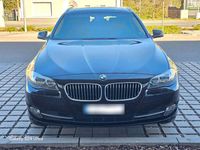 Gebraucht BMW 520 184 PS (135 kW) 2011 Schwarz Kombi