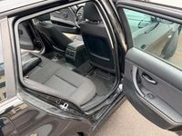 Gebraucht BMW 320 150 PS (110 kW) 2007 Kombi