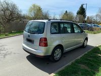 Gebraucht VW Touran 140 PS (102 kW) 2009 Grau Van / Kleinbus