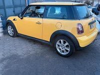 Second-hand Mini Cooper 2007 Galben Hatchback