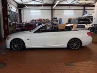 Gebraucht BMW 330 Cabriolet M Sport 245 PS (180 kW) 2010 Weiß Cabrio