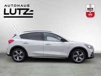 Gebraucht Ford Focus Active X 125 PS (91 kW) 2021 Weiß Limousine