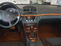 Gebraucht Mercedes E240 177 PS (130 kW) 2002 Silber Limousine