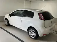 Gebraucht Fiat Punto 69 PS (50 kW) 2015 Weiß Kleinwagen