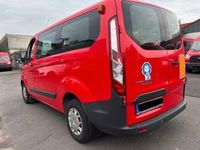 Gebraucht Ford Transit Custom 105 PS (77 kW) 2017 Rot Van / Kleinbus
