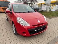 Gebraucht Renault Clio II Expression 75 PS (55 kW) 2011 Hellrot Kleinwagen