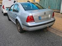 Second-hand VW Bora 90 CP (66 kW) 2003 Argintiu Berlinǎ