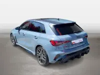 Neu Audi RS3 Sportback Comfort 400 PS (294 kW) 2026 Kemoragrau metallic Kleinwagen