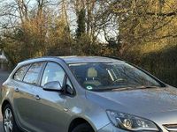 Gebraucht Opel Astra 165 PS (121 kW) 2014 Grau Kombi