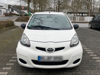 gebraucht Toyota Aygo Weiss 4Türer/Abgemeldet