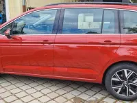 Gebraucht VW Touran 150 PS (110 kW) 2021 Rot Van / Kleinbus