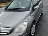 Gebraucht Mercedes B200 140 PS (102 kW) 2007 Andere farben Van / Kleinbus