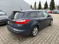 Gebraucht Ford Focus Trend 125 PS (91 kW) 2011 Grau Limousine