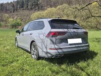 Second-hand VW Golf VIII R-line 150 CP (110 kW) 2023 Gri Break