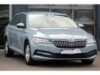 Gebraucht Skoda Superb Ambition 150 PS (110 kW) 2022 Platingrau metallic (metallic) Kombi