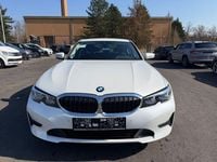 Gebraucht BMW 318 Advantage 150 PS (110 kW) 2020 Weiß Limousine