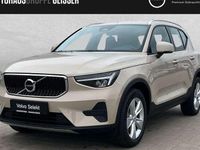 Neu Volvo XC40 Core 163 PS (119 kW) 2025 Braun SUV