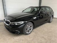 Gebraucht BMW 320 190 PS (139 kW) 2020 Schwarz ii/bonnet fluid black Kombi