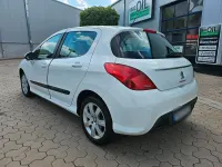 Gebraucht Peugeot 308 95 PS (69 kW) 2011 Weiß Limousine
