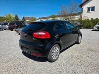Gebraucht Kia Rio 75 PS (55 kW) 2013 Schwarz Limousine
