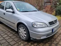 Gebraucht Opel Astra 101 PS (74 kW) 2000 Silber Limousine