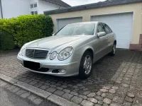 Gebraucht Mercedes E200 Classic 163 PS (119 kW) 2003 Silber Limousine