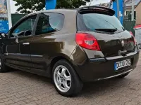 Gebraucht Renault Clio II Dynamique 88 PS (64 kW) 2007 Braun Limousine
