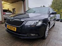 Gebraucht Skoda Superb Active 105 PS (77 kW) 2014 Schwarz Limousine
