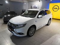 Gebraucht Mitsubishi Outlander P-HEV 135 PS (99 kW) 2021 Frost white SUV