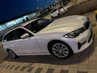 Gebraucht BMW 320 190 PS (139 kW) 2022 Weiß Kombi