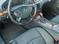 Gebraucht Mercedes E220 150 PS (110 kW) 2003 Limousine