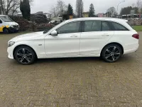 Gebraucht Mercedes C300e 306 PS (225 kW) 2020 Polarweiss  unilack Kombi