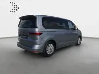 Gebraucht VW Multivan Life 150 PS (110 kW) 2026 Silber Van / Kleinbus