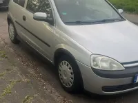 Używany Opel Corsa 58 KM (42 kW) 2002 Srebrny Hatchback