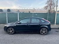 Gebraucht Ford Focus Ambiente 101 PS (74 kW) 2007 Schwarz Limousine