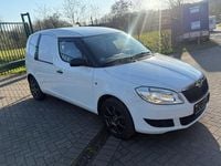 Gebraucht Skoda Roomster 75 PS (55 kW) 2012 Weiß Van / Kleinbus