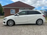 Gebraucht Mercedes B220 Style 170 PS (125 kW) 2019 Weiß Van / Kleinbus