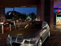 Gebraucht BMW 325 218 PS (160 kW) 2005 Grau Limousine