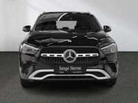 Gebraucht Mercedes GLA200 163 PS (119 kW) 2024 Unilack nachtschwarz SUV