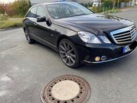 Gebraucht Mercedes E220 Elegance 170 PS (125 kW) 2010 Schwarz Limousine