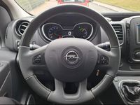 Usata Opel Vivaro 125 CV (91 kW) 2017 Argento Monovolume