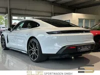 Gebraucht Porsche Taycan Performance Package 350 kW (476 PS) 2023 Weiß Limousine